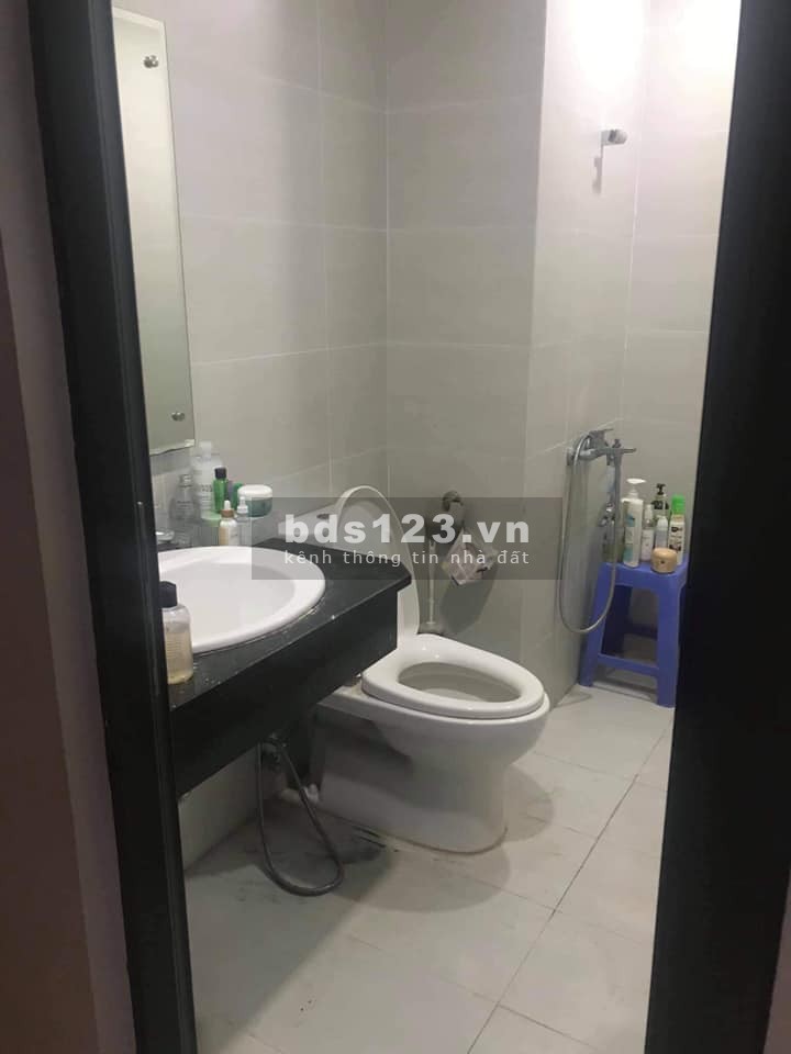 Ô tô dừng đỗ cửa ngày đêm, Khuất Duy Tiến, diện tích 26m, 4 tầng, giá 2,8 tỷ, KD rất tốt
