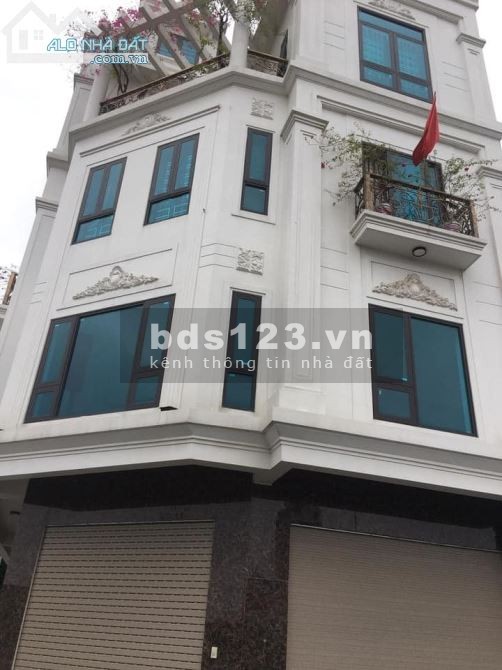Bán nhà nguyên căn đường Âu Cơ, diện tích sử dụng 85m2, 4 tầng đúc, ô tô kinh doanh cực rẻ