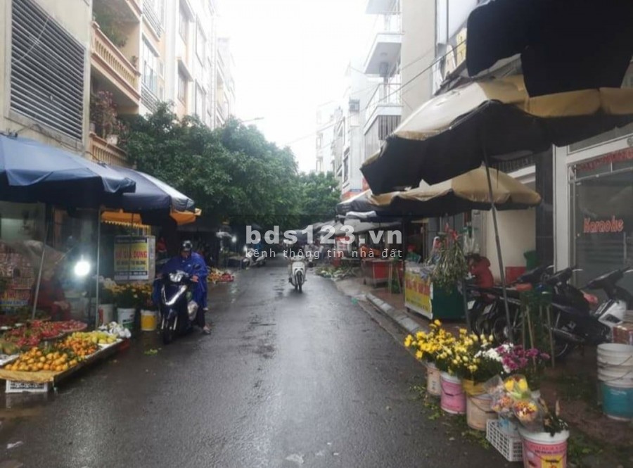 Bán nhà sổ đỏ diện tích 50m2, khu đô thị Xa La, Hà Đông, giá 6.8 tỷ, lh 0973 525 668