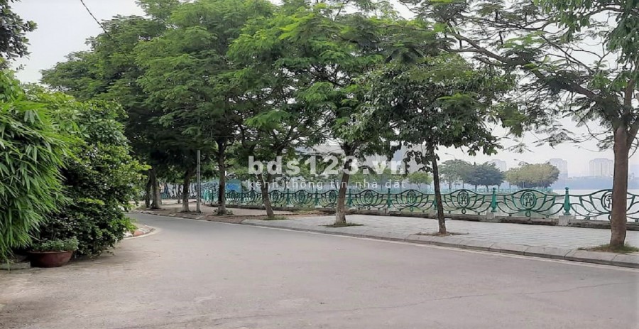 Bán nhà mặt Hồ Tây. 2 mặt tiền, 2 vỉa hè, ô tô , kinh doanh. 252m2 MT 7.6m 45 tỷ