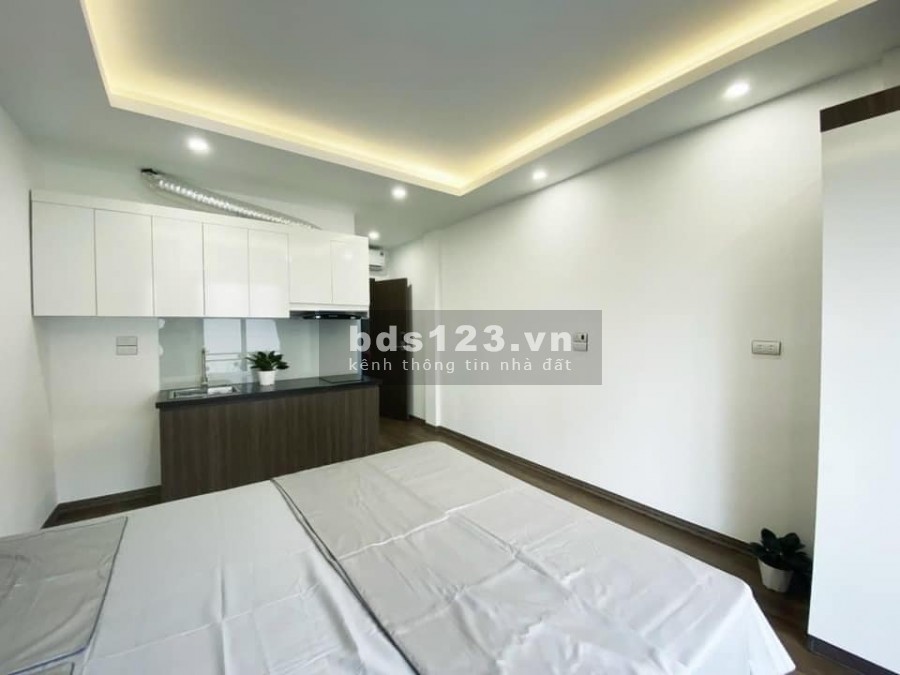 Tòa Apartment Nguyễn Khánh Toàn 3 mặt thoáng, 8 tầng dt 120m2 doanh thu 150 triệu/tháng, giá 30 tỷ