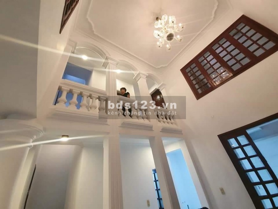 Bán nhà phố Vĩnh Tuy, ngõ rộng, thoáng, ô tô đỗ cửa, diện tích 78m2, giá chào 5.x tỷ