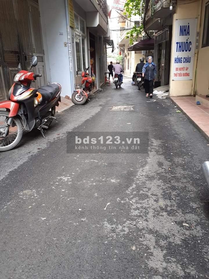 Bán nhà ngõ ô tô rẻ nhất Cầu Giấy, diện tích 55m2, 4 tầng, mt 4m, giá 4.65 tỷ, lh 0975513371