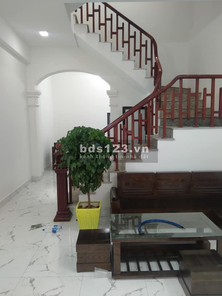 Mặt phố Quang Trung, Quận Hà Đông, kinh doanh sầm uất ngày đêm, diện tích 47m2, giá 4,85 tỷ