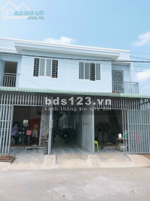 Cần bán gấp dãy trọ 46 phòng mơis giá 1.9 tỷ, cho thuê kín, gần trung tâm thương mại Đức Hoà