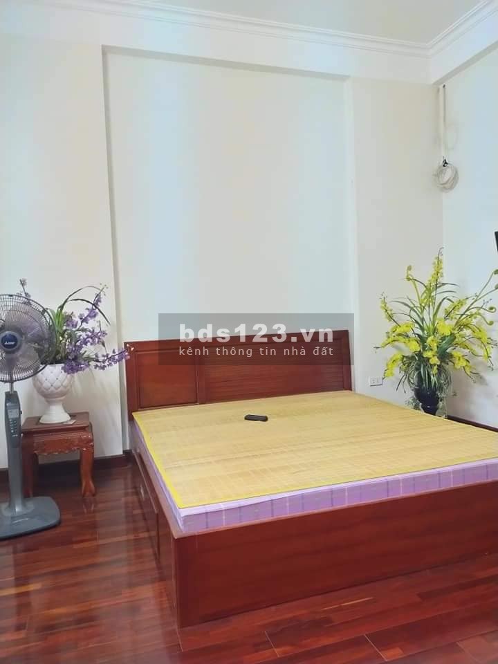 Siêu phẩm Việt Hưng gara ô tô ngõ thông tứ phía kinh doanh dt 62m2 5 tầng, giá 8 tỷ