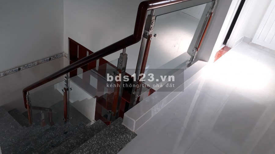 Nhà mặt tiền xây mới, sổ hồng riêng, diện tích sử dụng 106m2, sát bên KCN Cầu Tràm