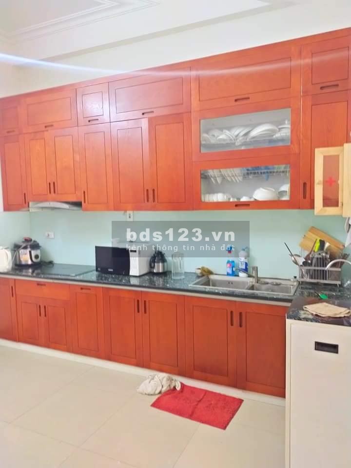 Siêu phẩm Việt Hưng gara ô tô ngõ thông tứ phía kinh doanh dt 62m2 5 tầng, giá 8 tỷ