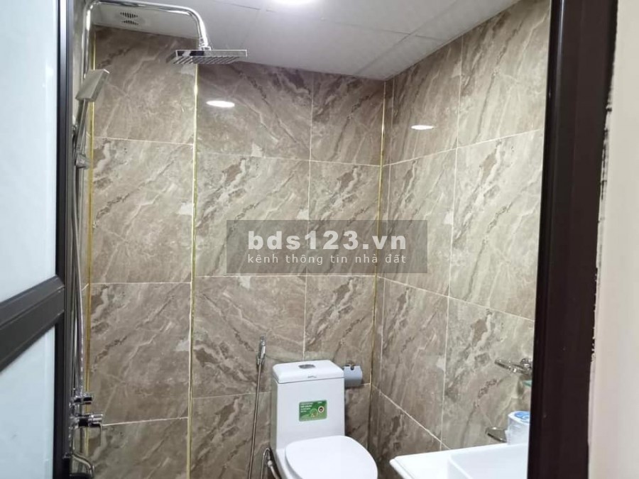 Bán nhà siêu phẩm Hai Bà Trưng, lô góc mới kính koong dt 31m2, 5 tầng, giá 3x tỷ, ở ngay