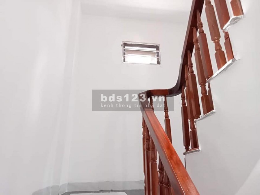 Bán nhà siêu phẩm Hai Bà Trưng, lô góc mới kính koong dt 31m2, 5 tầng, giá 3x tỷ, ở ngay