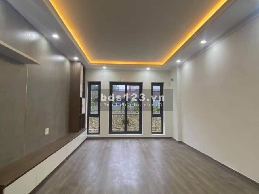 Cực hiếm mới tinh Nguyễn Ngọc Vũ view hồ hẻm 6m ra ô tô tránh, dtsd 45m2, giá 4,9Tỷ