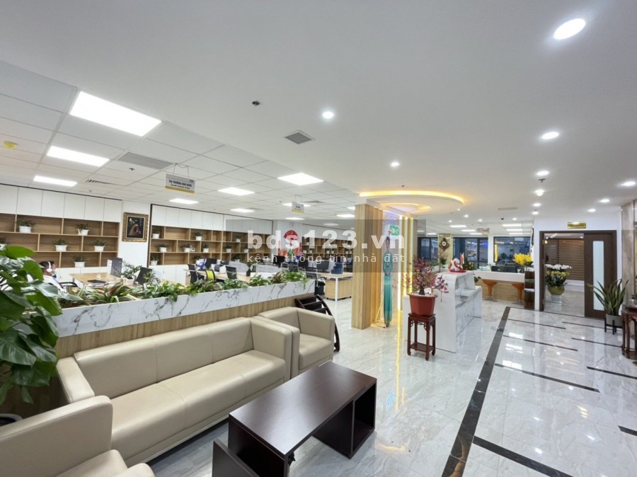 CHO THUÊ VĂN PHÒNG TẠI 92 - 98 NGUYỄN VĂN CỪ, LONG BIÊN, HN | DIỆN TÍCH ĐA DẠNG