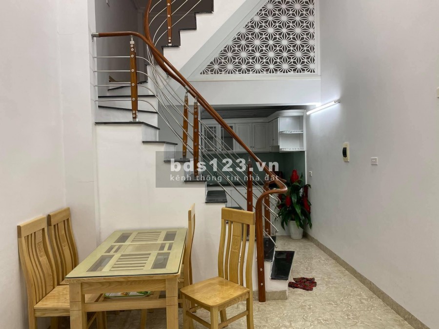 Cần bán nhà riêng dt 36m2, 4 tầng kiên cố, giá 3.75 tỷ, phố Vũ Tông Phan, Nguyễn Trãi, Thanh Xuân