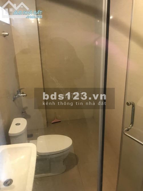 Bán nhà nguyên căn đường Âu Cơ, diện tích sử dụng 85m2, 4 tầng đúc, ô tô kinh doanh cực rẻ