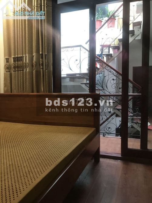 Bán nhà nguyên căn đường Âu Cơ, diện tích sử dụng 85m2, 4 tầng đúc, ô tô kinh doanh cực rẻ