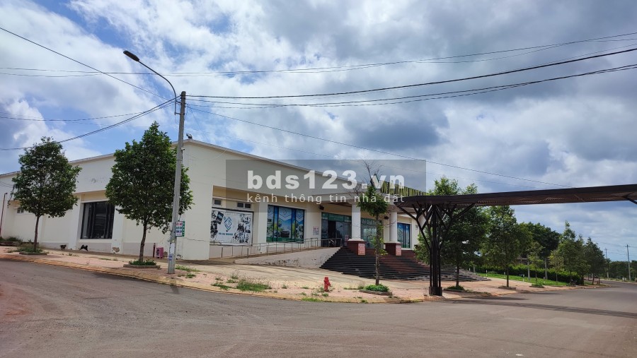 Đất nền Buồn Hồ Park, em còn 3 lô Lk7 sau lưng siêu thị, giá rẻ mùa dịch chỉ 900 triệu/lô 150m2