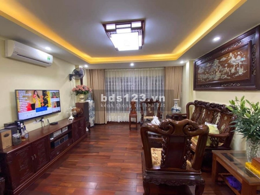 Cần bán nhà phô lô Lạc Trung, ô tô đỗ cửa ô tô tránh, 10m, nhà đẹp, giá rẻ 4.25 tỷ