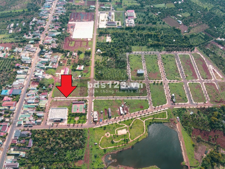 Đất nền Buồn Hồ Park, em còn 3 lô Lk7 sau lưng siêu thị, giá rẻ mùa dịch chỉ 900 triệu/lô 150m2