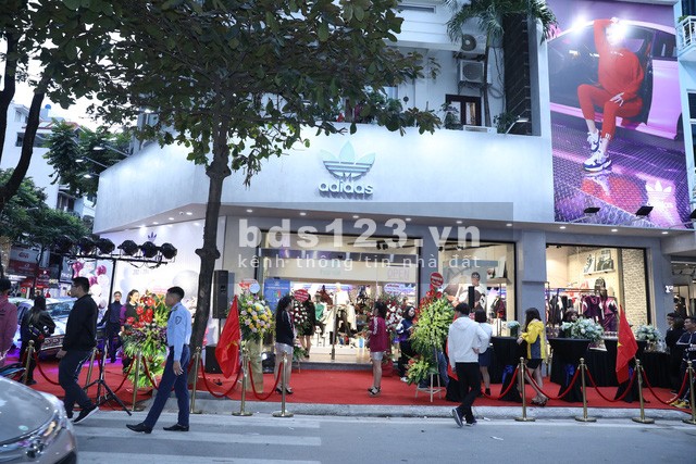 Bán nhà MP Huế, Hai Bà Trưng, mặt tiền siêu đẹp, vị trí kim cương, dtsd 190m2 giá 76 tỷ