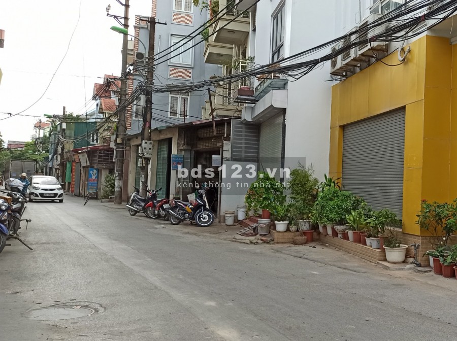 Bán đất lô góc Mễ Trì Thượng, ngõ rộng, gần phố diện tích sử dụng 50m2 giá 3 tỷ hơn