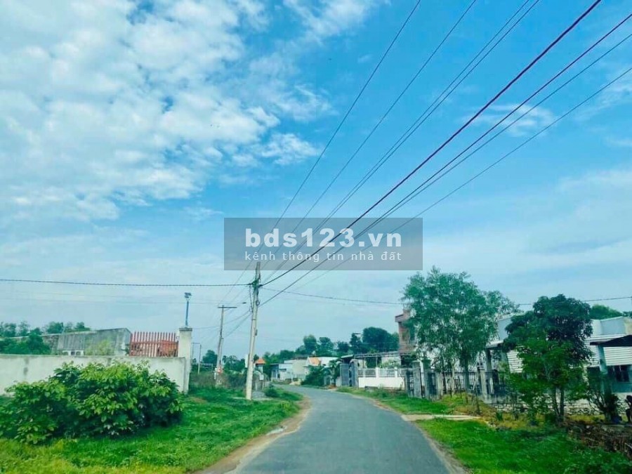 9Bán lô 125m2 (100m TC) MT đường nhà nước 10m, view hồ Mariana Châu Pha- thị xã Phú Mỹ