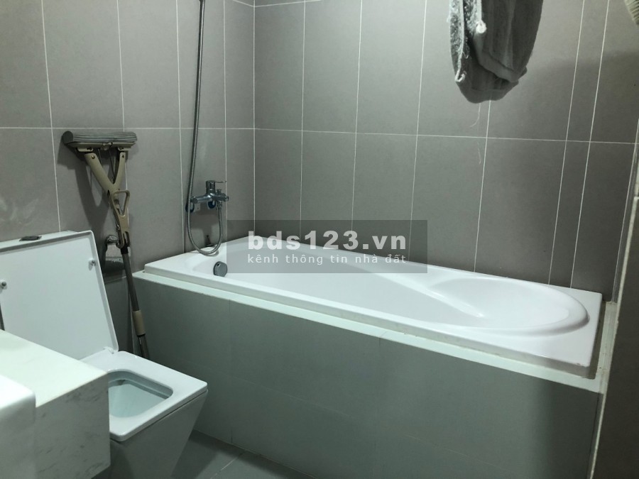 Chính chủ bán gấp căn 3 ngủ 94m2 tại Goldmark City giá chỉ 2.9 tỷ bao sang tên.