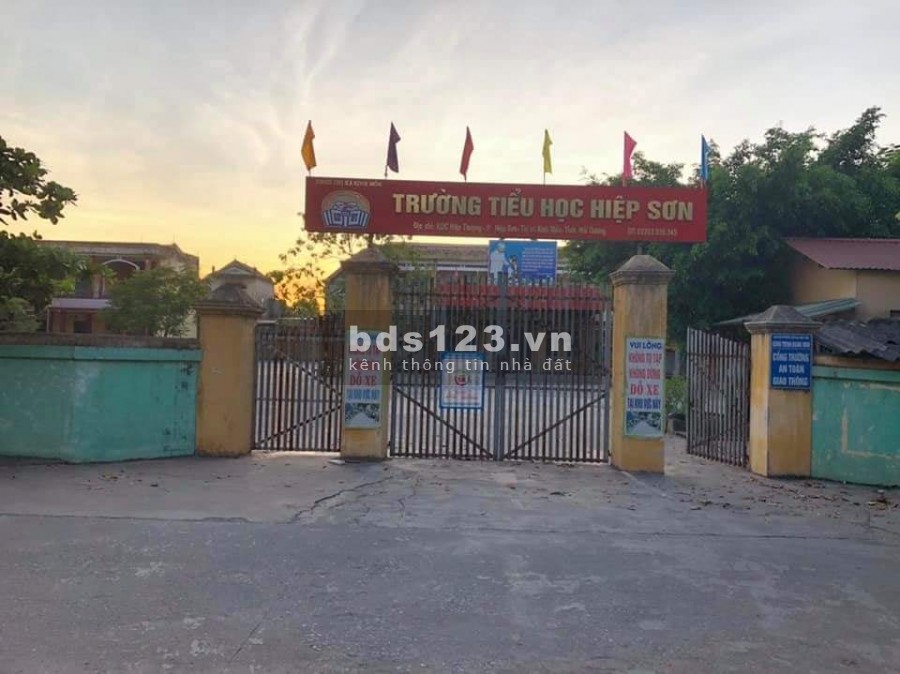 Cần Tiền Bán Đất Phường Hiệp Sơn Kinh Môn 85m2 Hướng Đông nam Giá 699 triệu