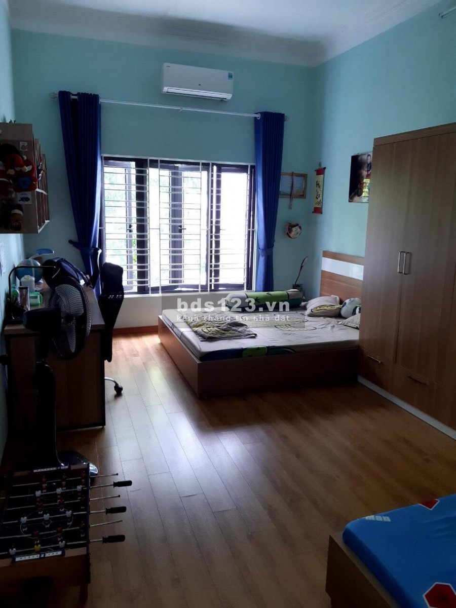 Bán nhà nguyên căn vị trí đẹp, ngập tràn tiện ích, ô tô chạy vòng quanh, kinh doanh thuận tiện