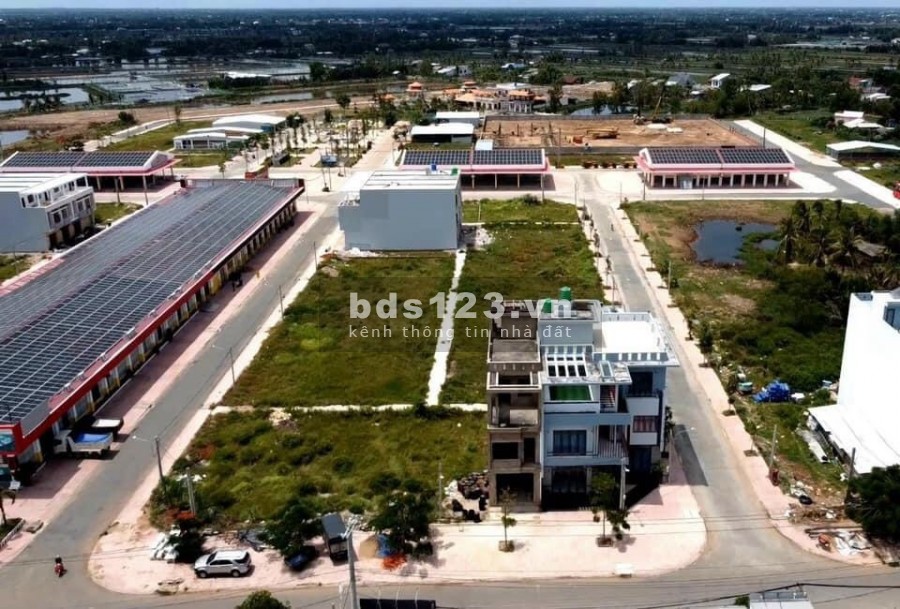 Nhiều người đổ xô mua đất tại chợ Thạnh Phú với giá 13 triệu/m2, chiết khấu khủng mùa dịch