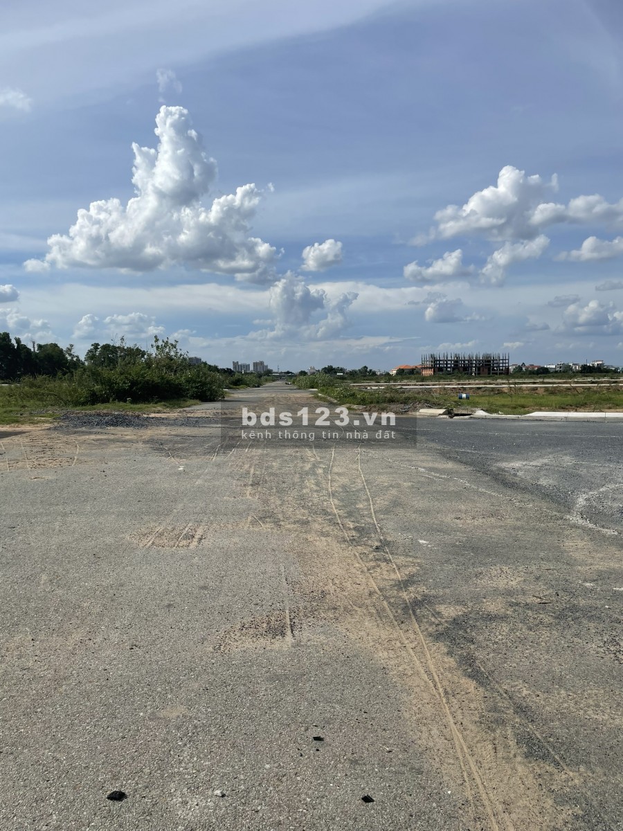 Bán đất dự án Dòng Sông Xanh, đường Bưng Ông Thoàn, Quận 9, pháp lí đầy đủ, rõ ràng