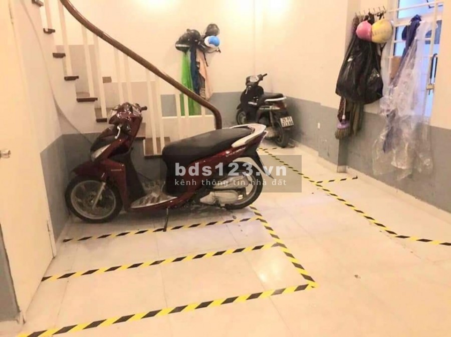 Cần bán nhà Nguyễn Trãi dt 35m2 giá 4.2 tỷ khu an sinh đỉnh hiệu suất cho thuê cao, sổ sẵn