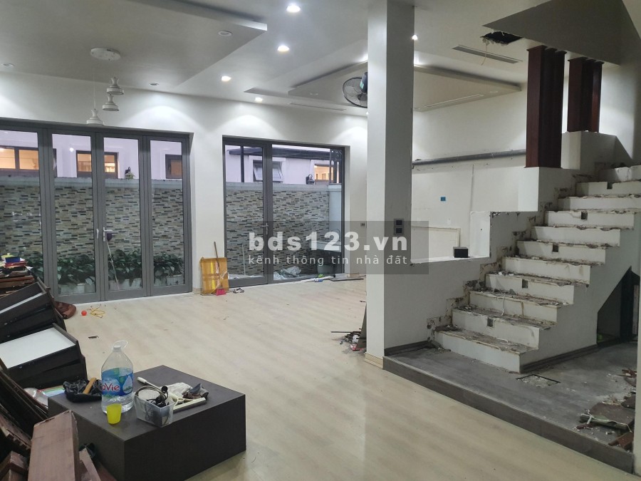 Siêu Phẩm Nhà 5 Tầng Đẳng Cấp Vinhome Riverside Nguyệt Quế Long Biên