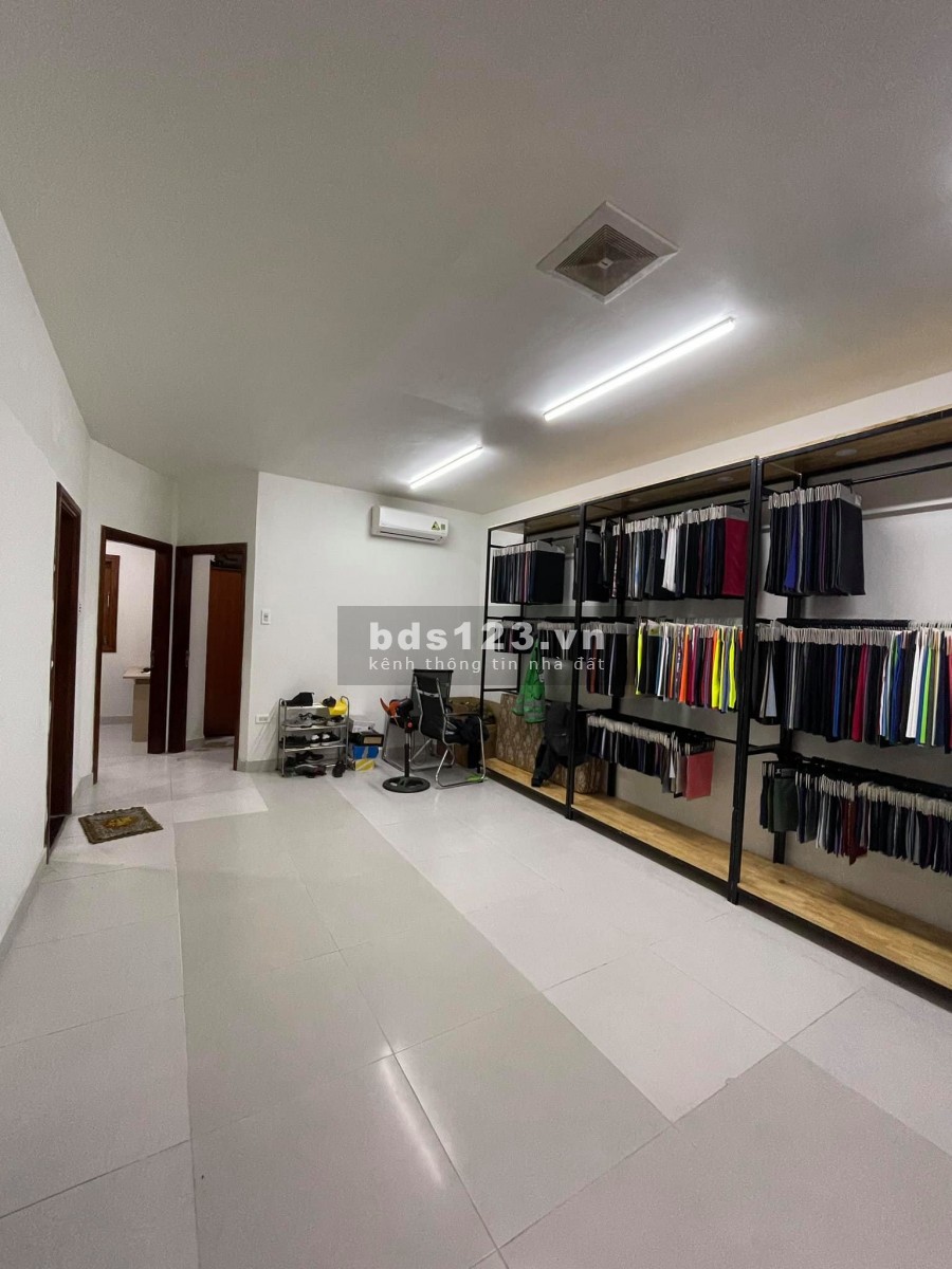 Gấp gấp Nguyễn Văn Cừ, Quận Long Biên, dtsd 130m2, 4 tầng, ô tô tránh, giá nhỉnh 8 tỷ