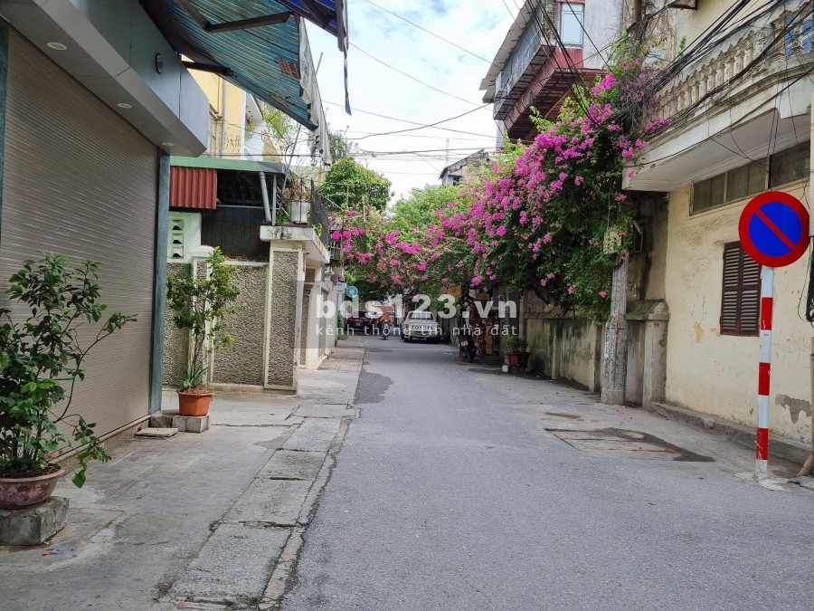 Cần bán nhà riêng, dt 30m2, 4 tầng giá bán 2.85 tỷ, phố Nguyễn Trãi, Khuất Duy Tiến, Thanh Xuân
