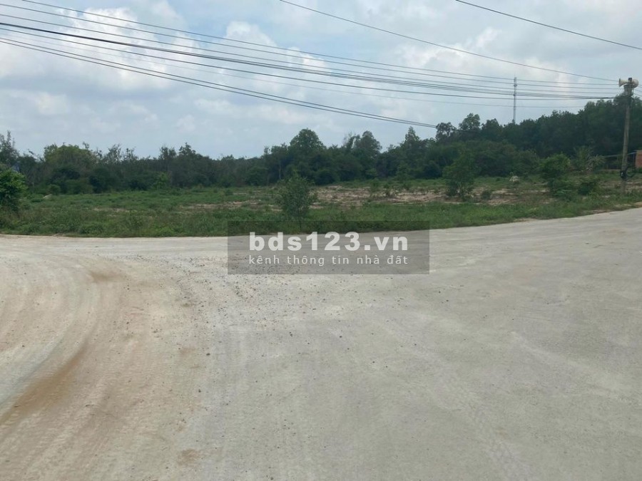 Siêu phẩm đất thổ cư giới hạn tại K.Phố Suối Nhum sổ hồng riêng từng nền, giá tốt