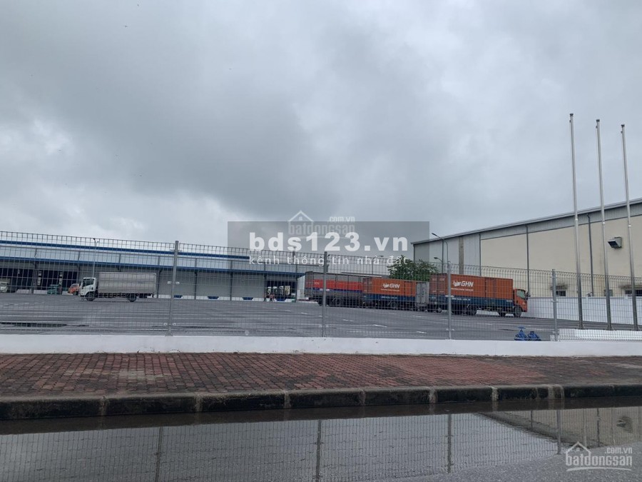 Cho thuê 2.000 - 10.000m2 kho, xưởng tại KCN Đài Tư, xe container tránh nhau, kho đạt tiêu chuẩn