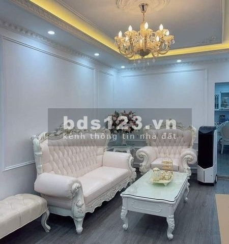Bán siêu phẩm Hoàng Như Tiếp diện tích sử dụng 44m2, đúc kiên cố 3 tầng giá rẻ