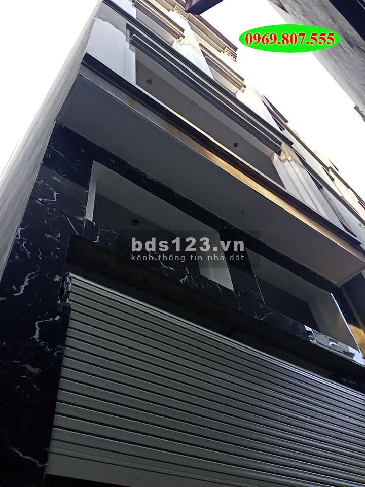 Nhà mới Bằng Liệt Linh Đàm Quận Hoàng Mai dt 45m2, 5 tầng mt 3.5m giá 4.5 tỷ, lh 0969807555