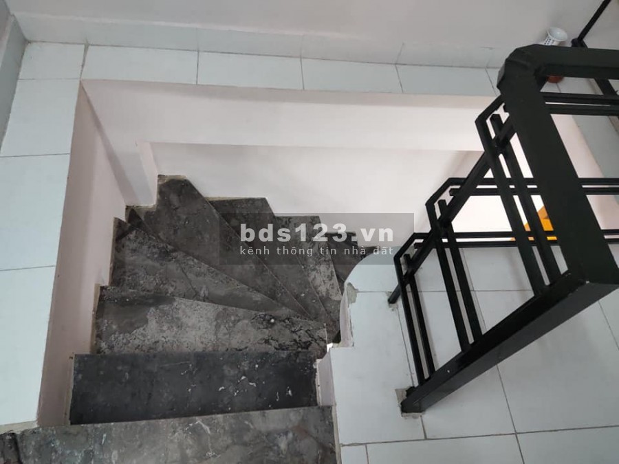 Nhà đẹp Bùi Xương Trạch Thanh Xuân, các ô tô 20m, dt 40m2, 3 tầng, giá 1.x tỷ, lh 0817672955