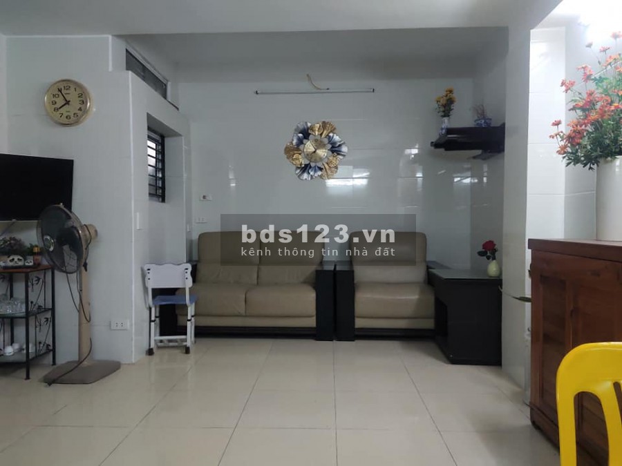 Nhà đẹp Bùi Xương Trạch Thanh Xuân, các ô tô 20m, dt 40m2, 3 tầng, giá 1.x tỷ, lh 0817672955