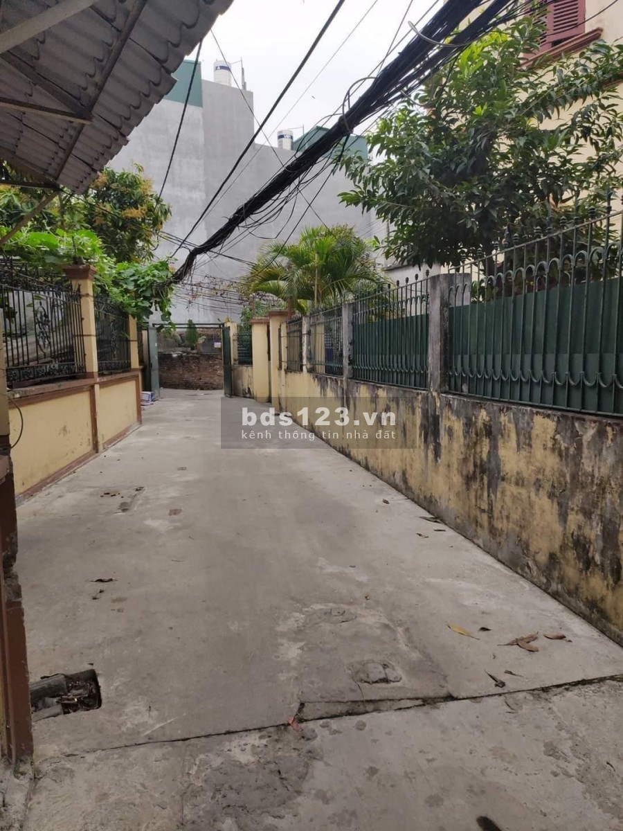 Bán nhà Thanh Lân, diện tích sử dụng 30m2 đúc 4 tầng, giá chào 2,4 tỷ, hỗ trợ vay ngân hàng