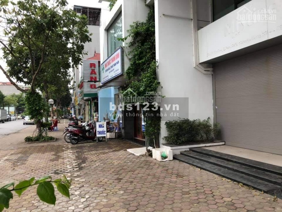 Bán nhà mặt phố Trường Lâm, đối diện bệnh viện Đức Giang, 57m2, giá 8.7 tỷ, siêu hiếm, vỉa hè rộng