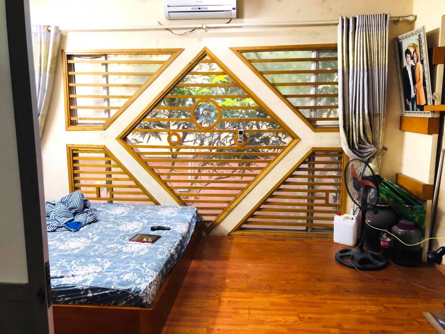 Bán Nhà Phố Cầu Diễn 5 tầng gần ô tô ở sướng giá bán 3 tỷ, kiến trúc nhà đẹp, thông thoáng