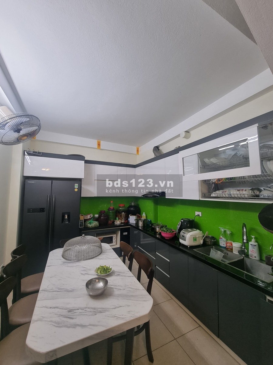 Bán nhà 5 tầng tại Cổ Nhuế, diện tích 54m2, giá bán 4.25 tỷ, ngõ to, view đẹp, cực hiếm