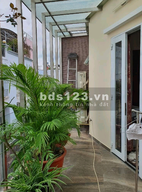Bán nhà nguyên căn hẻm xe hơi đổ cửa 24/7 Nguyễn Văn Đậu cực xinh dt 30m2, giá chỉ 5.7 tỷ