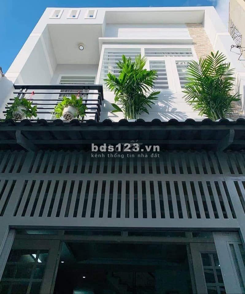 Bán nhà trong KDC Trung Thành, xây mới DT nhà 112m2, tặng ngay 5 chỉ vàng SJC