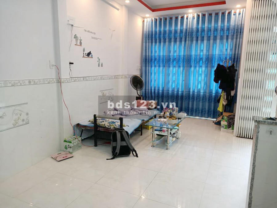 Bán nhà nát diện tích sử dụng 46m2 Quận 10 giá chỉ 4,9 tỷ, không quy hoạch, sổ riêng