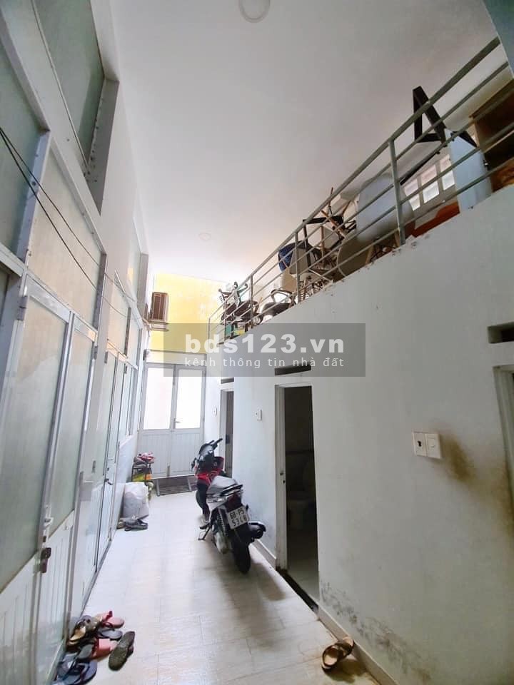 Bán nhà nguyên căn Quận Bình Thạnh, liền kề Quận 1, giá 21.2 tỷ, liên hệ 0947520968