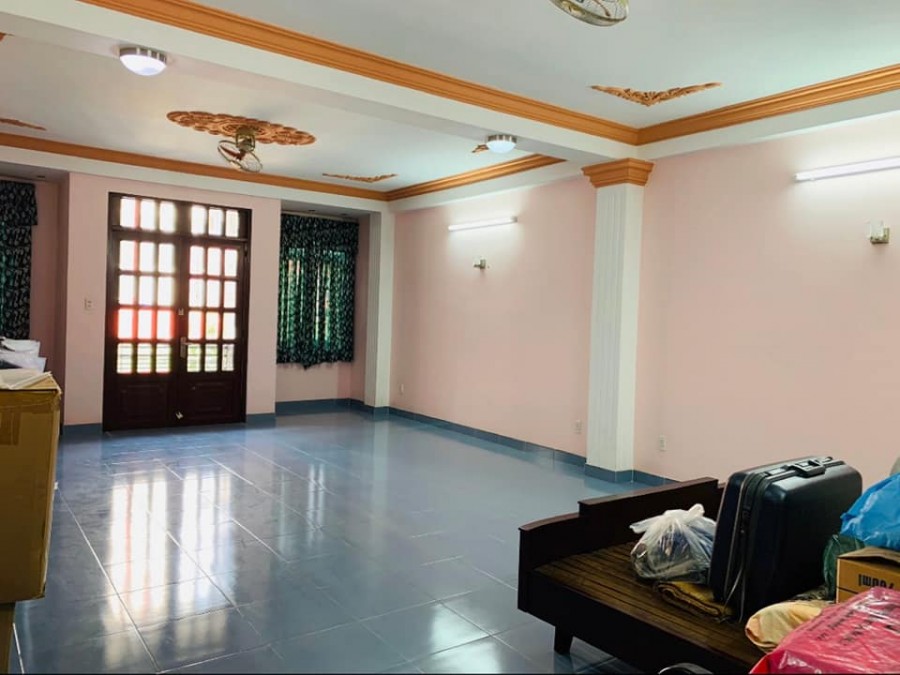 Nguyễn Văn Dung, hẻm xe hơi 1 xẹt, diện tích sử dụng 6x20m, đúc 5 tầng giá chỉ 22 Tỷ