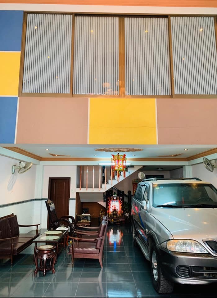 Nguyễn Văn Dung, hẻm xe hơi 1 xẹt, diện tích sử dụng 6x20m, đúc 5 tầng giá chỉ 22 Tỷ